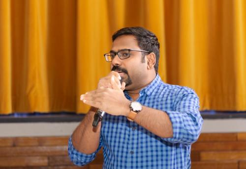 0BC96AA1-B861-4E1B-BD35-B3ABD376169A